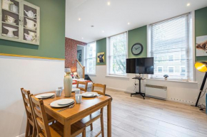 Majestic Modern Flat in the heart of London